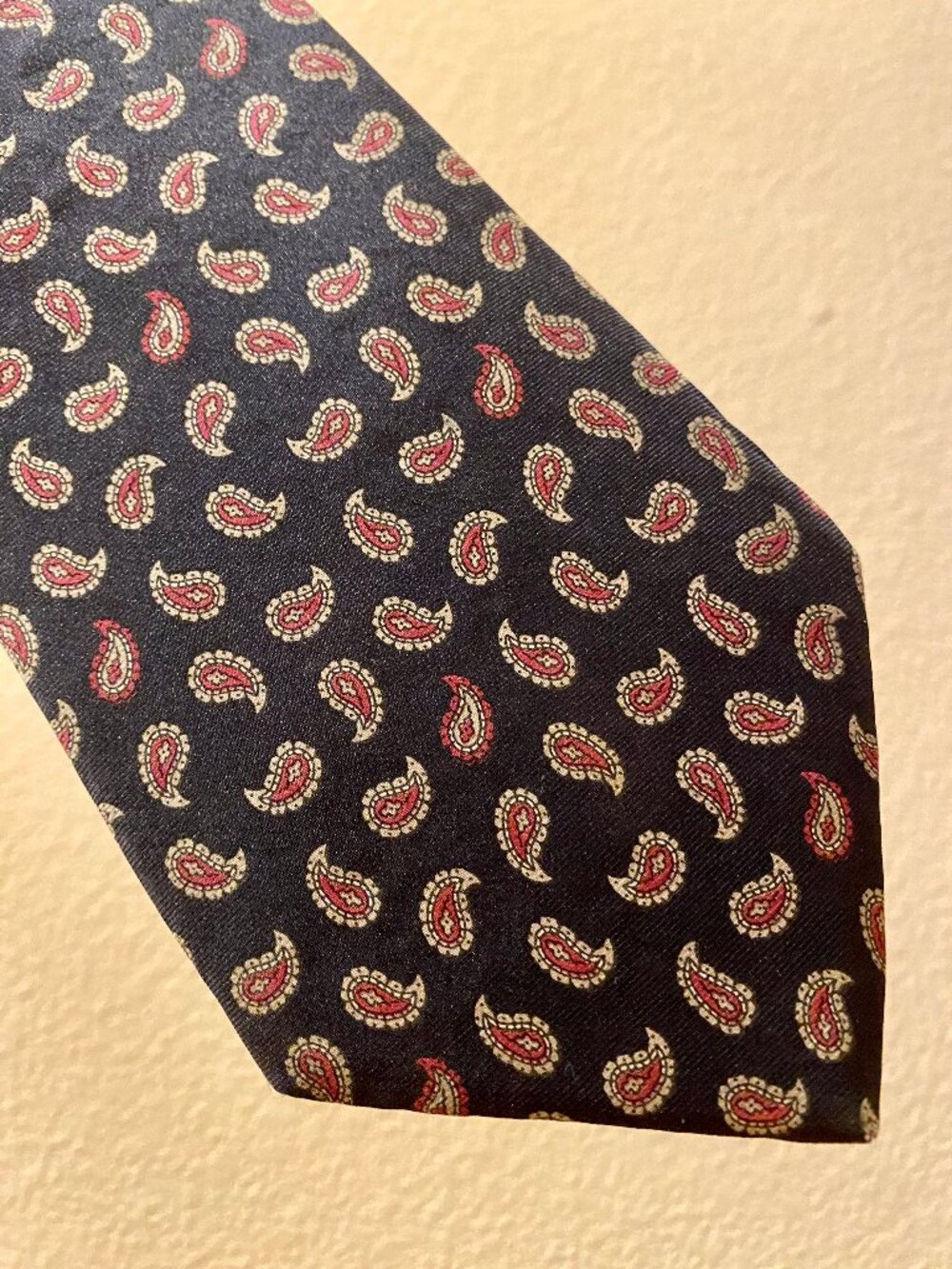 AMERICAN TRADITIONS Necktie 57"